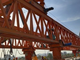乾姜路跨西银铁路大桥架桥机安全监控项目