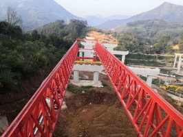 广西省黄洞河特大桥架桥机项目